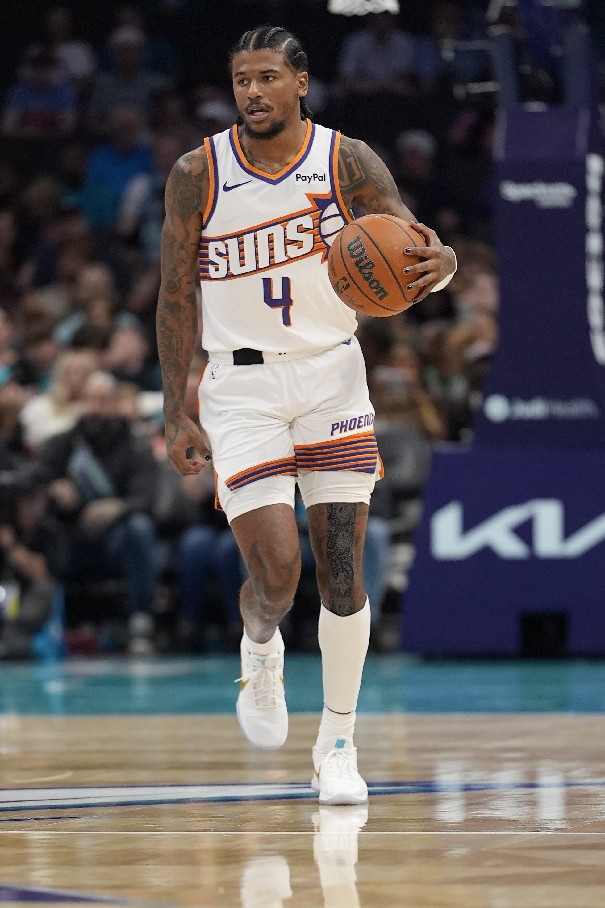 杰伦·格林谈失利：球队整体表现远远不够 必须做好篮板卡位